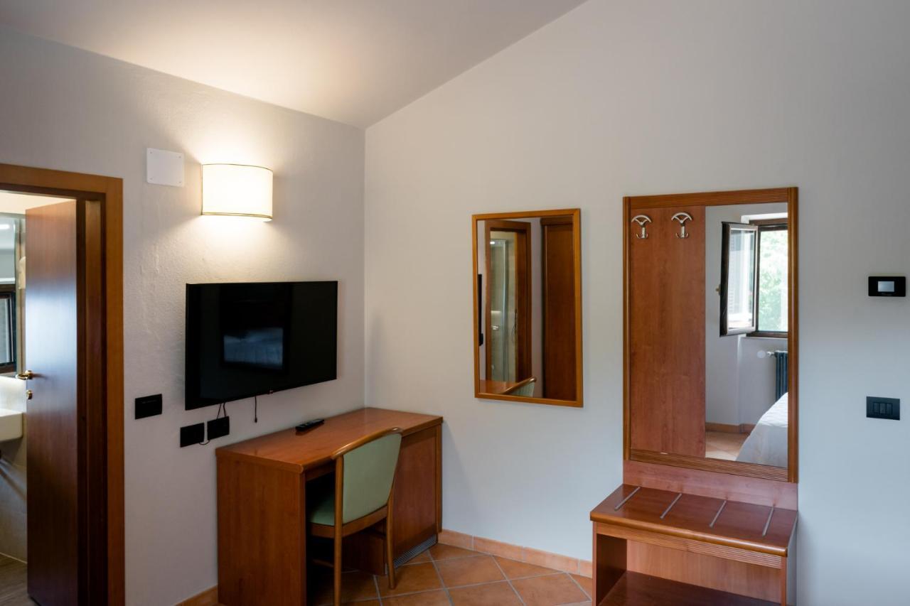 Seggiano Hotel La Scottiglia E Ristorante מראה חיצוני תמונה