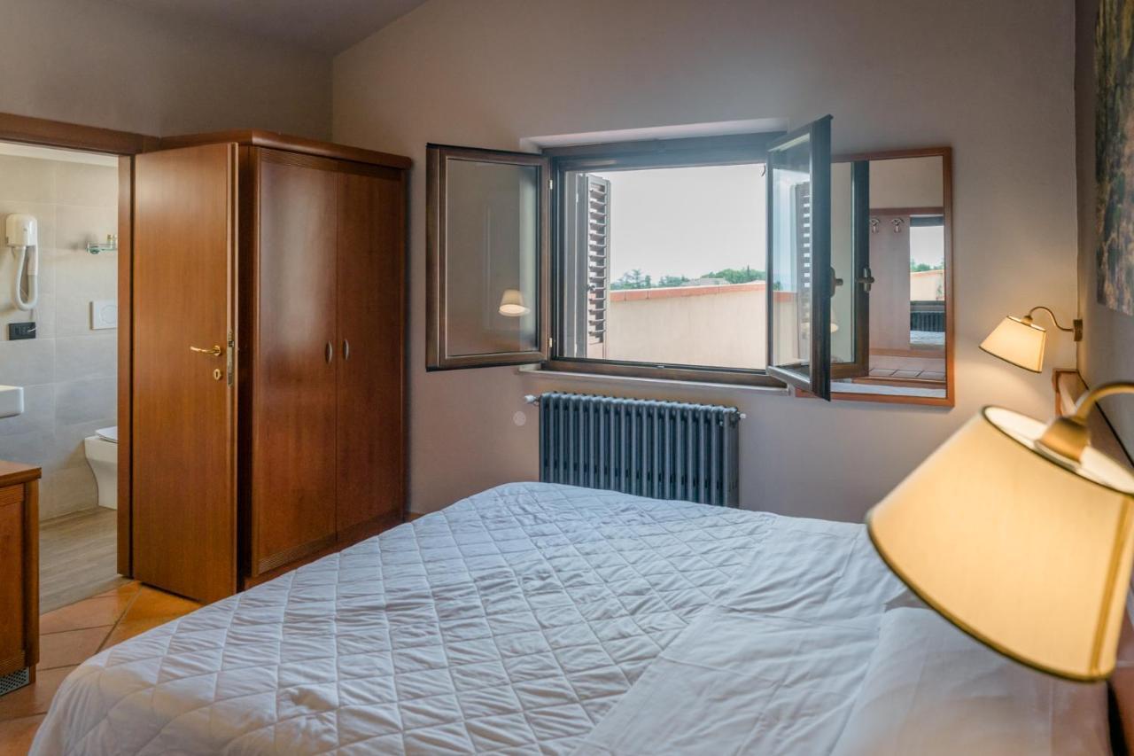 Seggiano Hotel La Scottiglia E Ristorante מראה חיצוני תמונה
