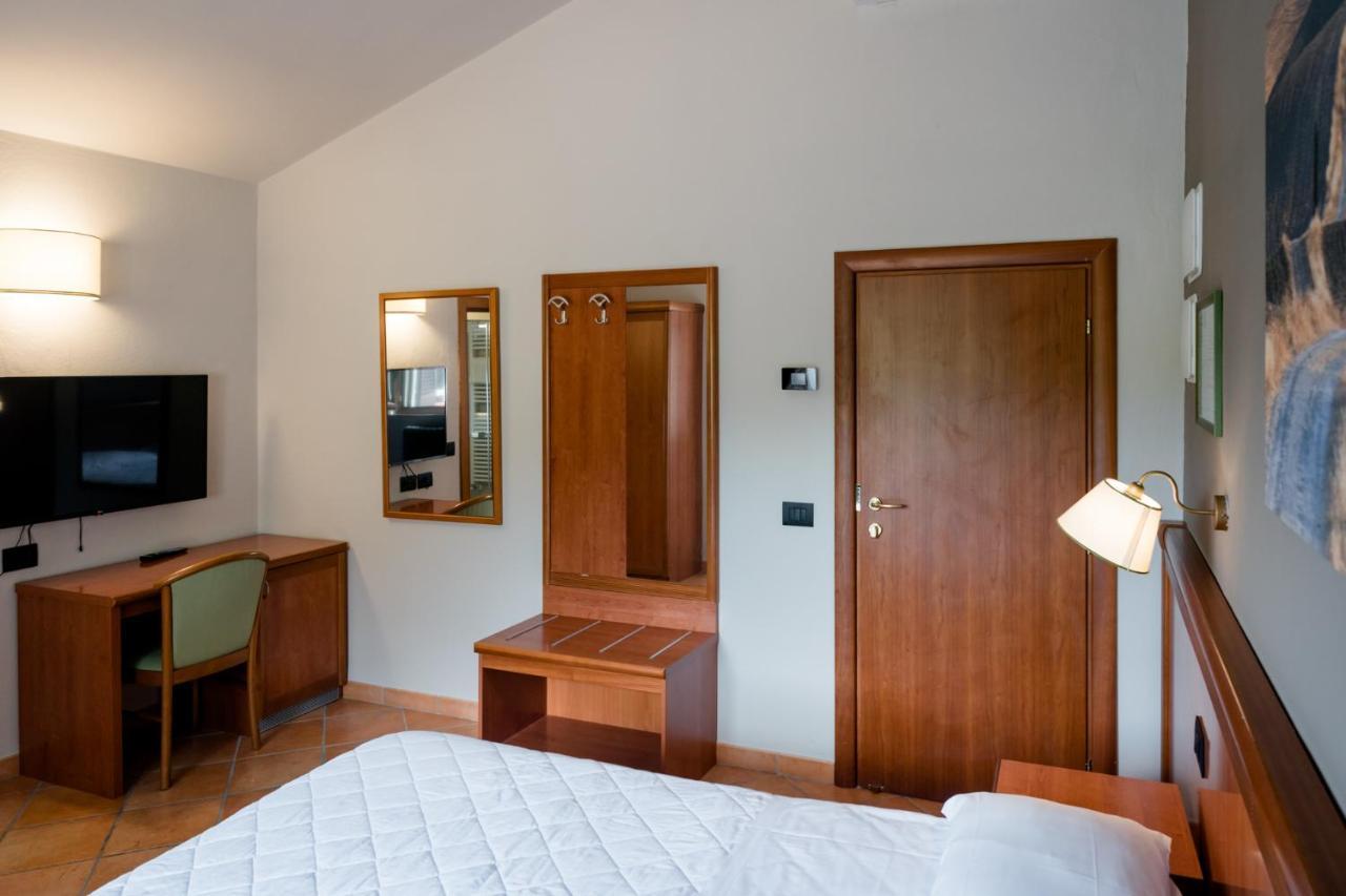 Seggiano Hotel La Scottiglia E Ristorante מראה חיצוני תמונה