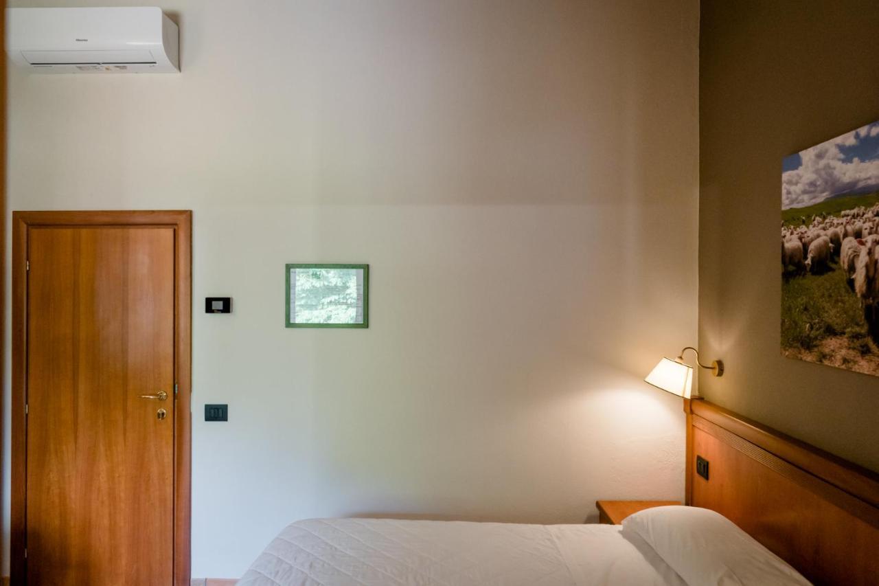 Seggiano Hotel La Scottiglia E Ristorante מראה חיצוני תמונה